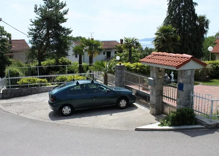 With A Swimming Pool Lovran, Opatija - 7707 Apartman *