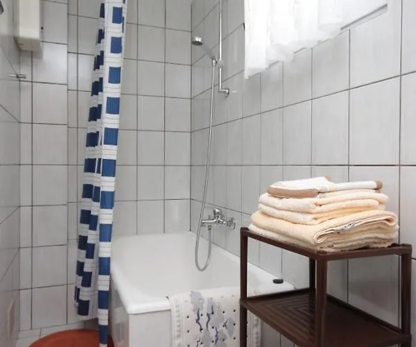 With A Swimming Pool Lovran, Opatija - 7707 Apartman *