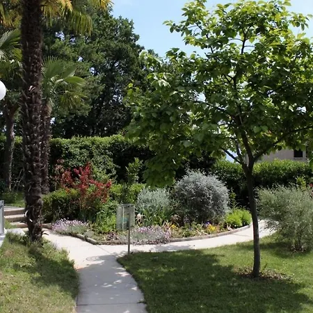 With A Swimming Pool Lovran, Opatija - 7707 Appartement *